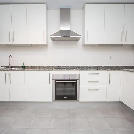 412 Casares