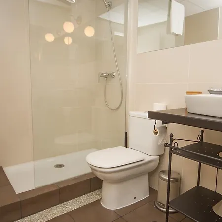412 Apartment